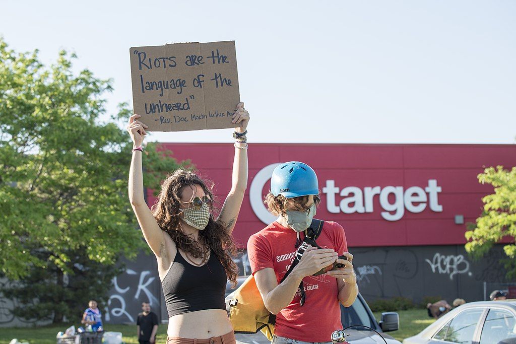 C10A4642-E995-4ED1-8ADC-1B1BCDBA9191